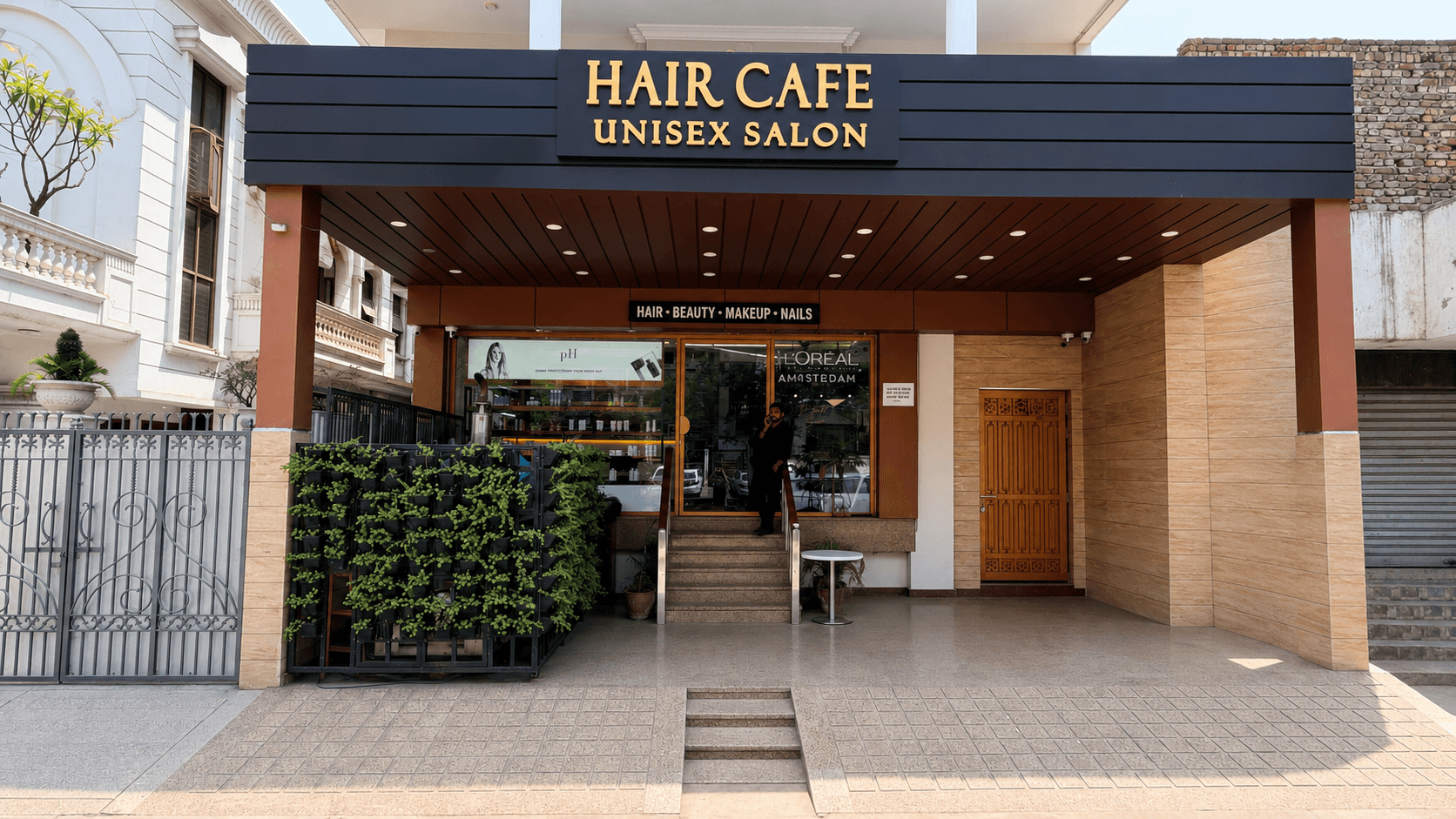 Hair Cafe Unisex Salon Mayur Vihar